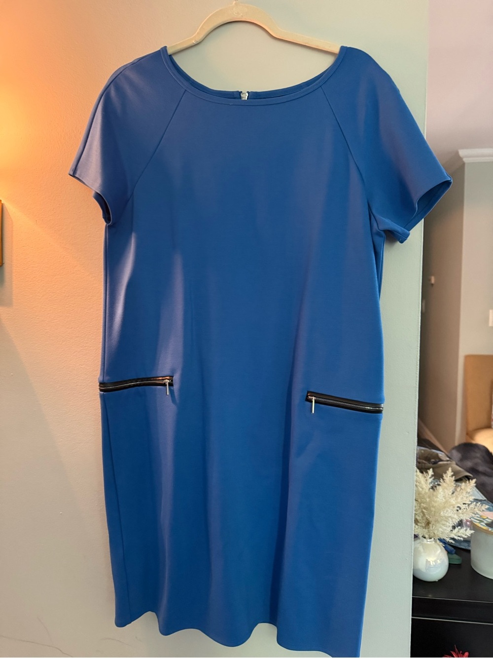 Ann Taylor Royal Blue Short Sleeve Shift Dress with Zip Pockets